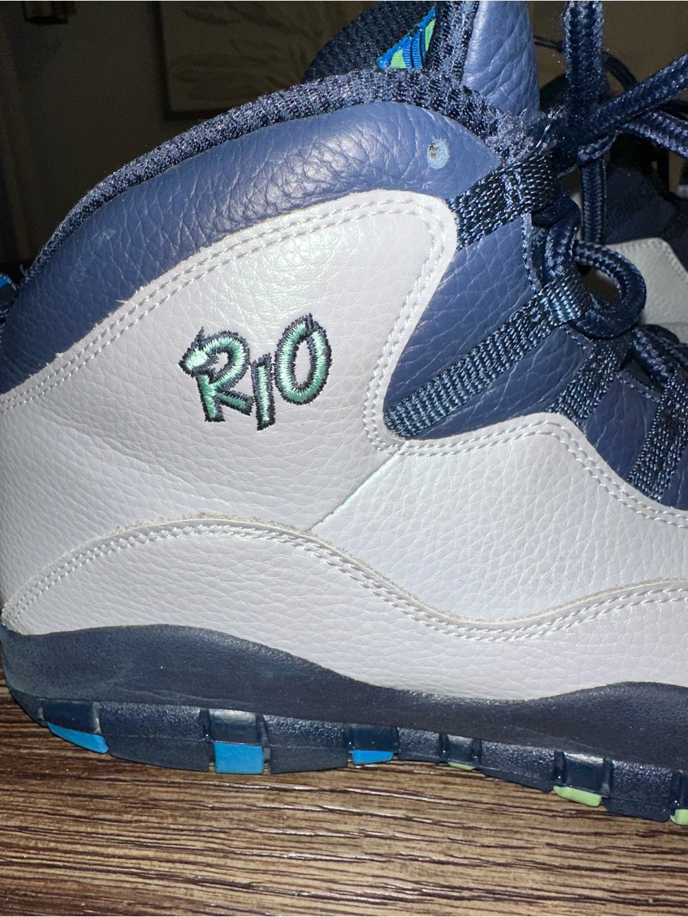 Air Jordan Retro 10 Rio - Picture 4 of 14